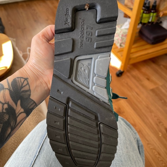 New Balance mens/womens Green and Brown Sneakers. New-ish. Worn just once. - Picture 12 of 12